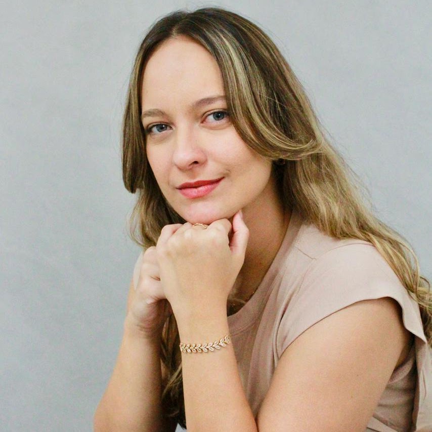 Dra. Maria Victória S. David — fisioterapeuta na Matão Clínicas, Matão-SP